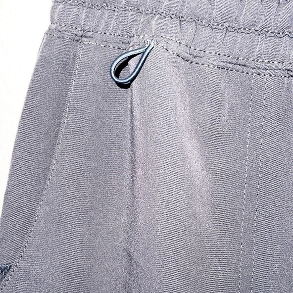 Jaanu Inc Women's Charcoal Gray Jogger Scrub Pants - Picture 5 of 13